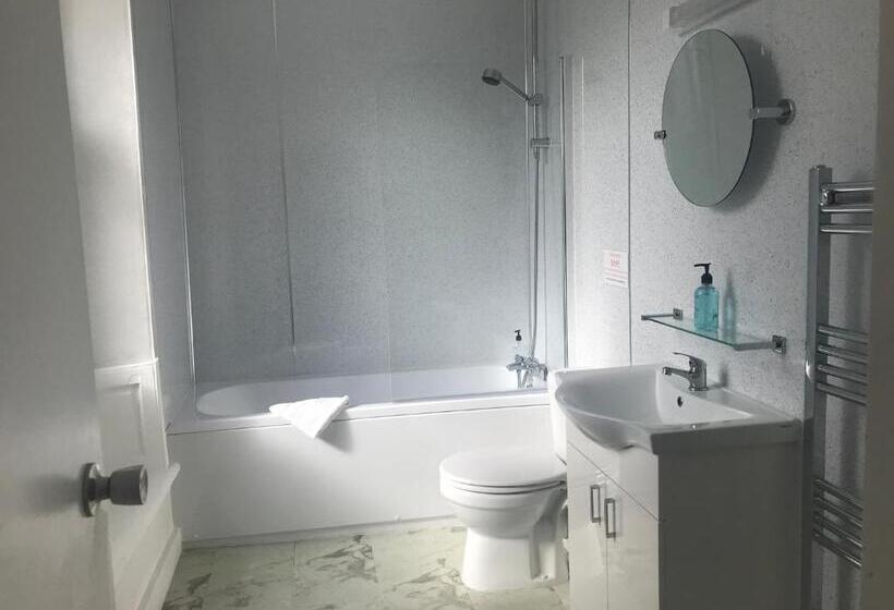 디럭스 룸 킹사이즈 침대, Stanley Arms