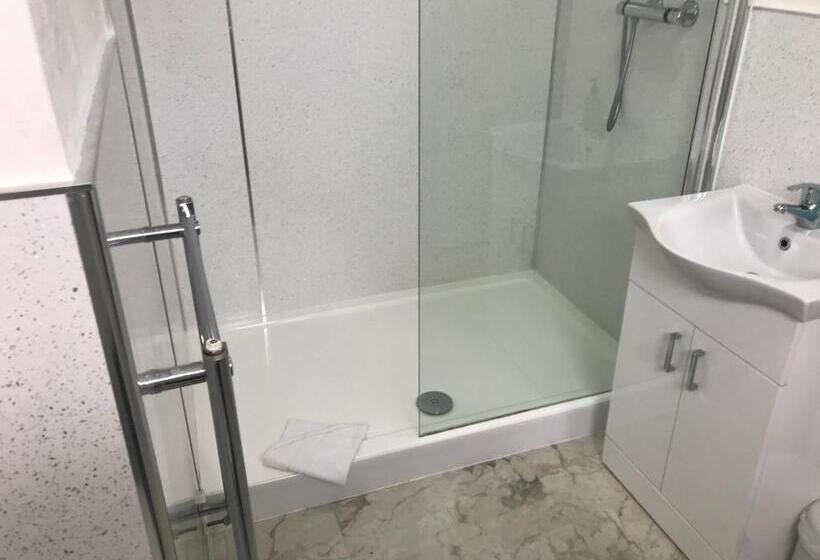 수피리어 트리플 룸, Stanley Arms