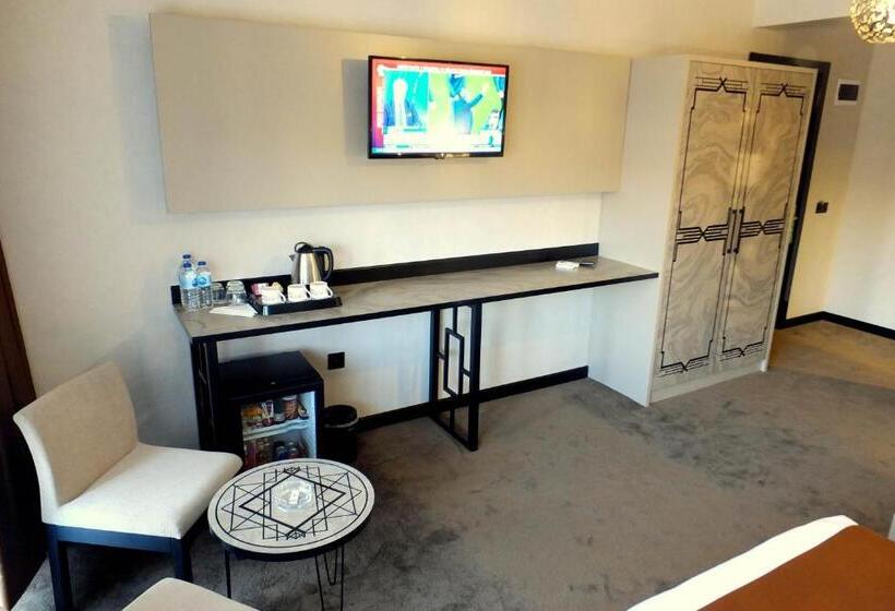 اتاق لوکس سه تخته, Respiro Boutique