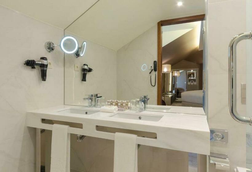 Quarto Deluxe com Vistas, Turim Boulevard