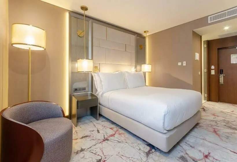 Deluxe Room with Views