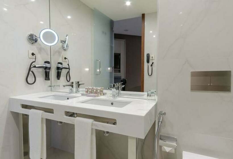 エクゼクティブルーム, Turim Boulevard