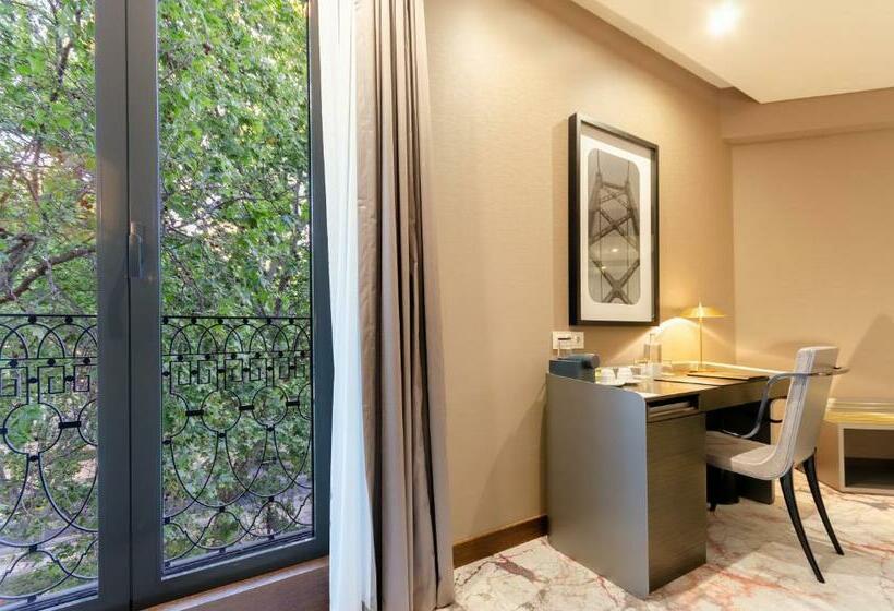 景色の見えるスーペリアルーム, Turim Boulevard