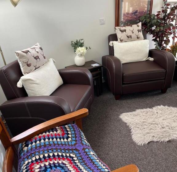 Номер Deluxe, Bonnie Haven