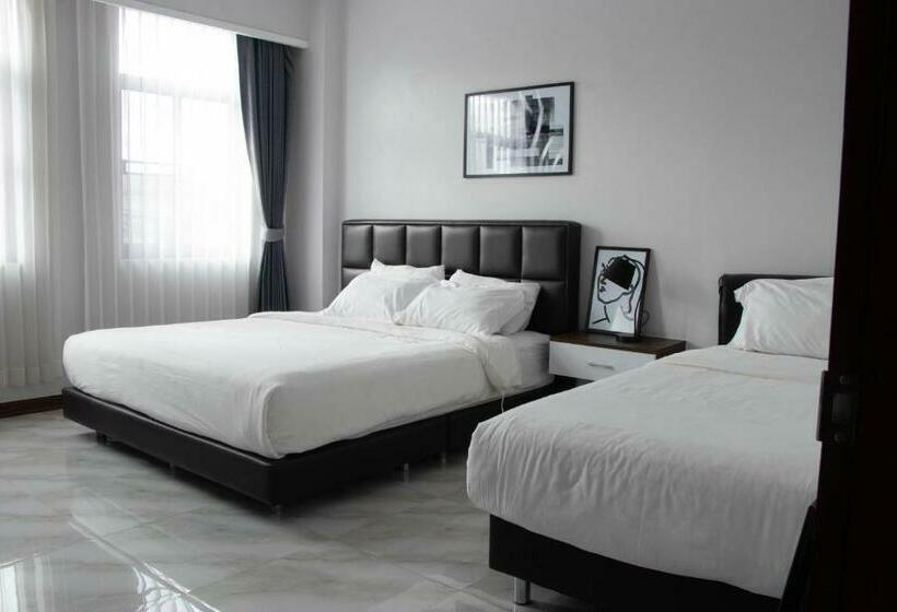 Family Suite, Urbanite