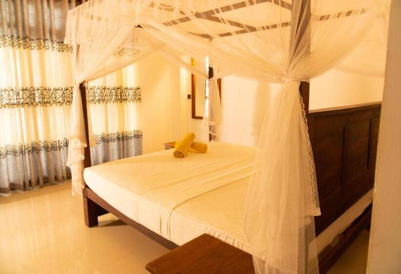 Номер Стандарт Вид на Озеро, The Green Lagoon Villa