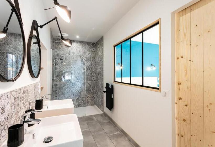 디럭스 룸 킹사이즈 침대, Le Petit Moulin