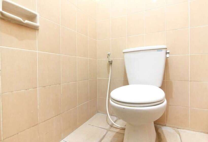 Номер Economy, Reddoorz Near Kranggan Tugu Jogja