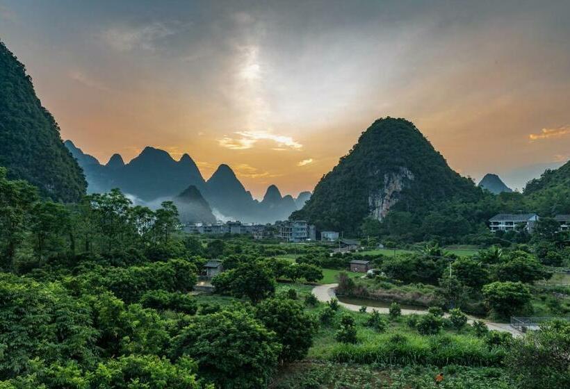 Номер Стандарт с Террасой, Yangshuo Serene Cove