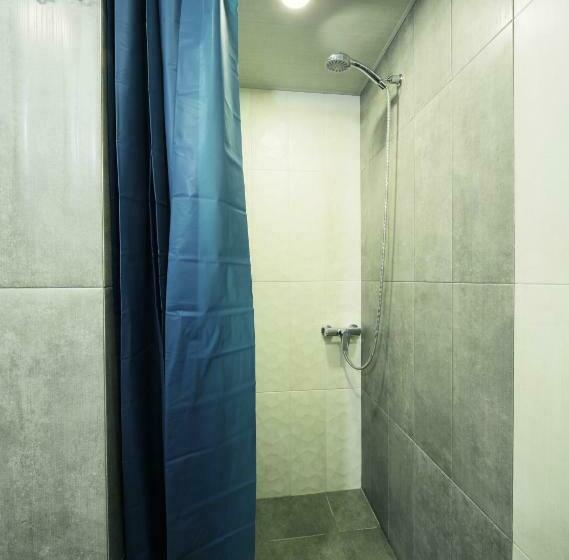 اتاق استاندارد, Highland Hostel