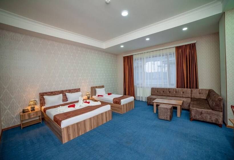 اتاق استاندارد سه نفره, Continental