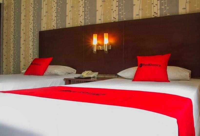 스탠다드 룸, Reddoorz @ Cikutra 3