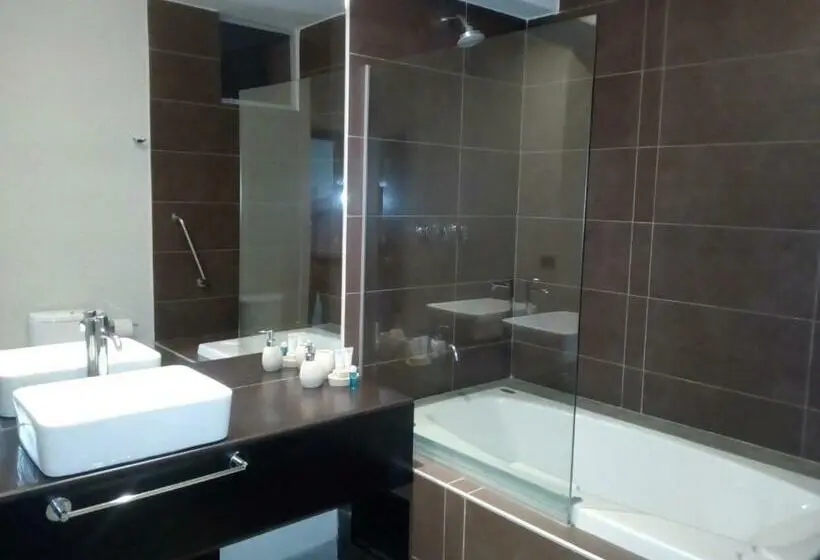 سوییت جونیور لوکس, Urqu Hotel & Boutique