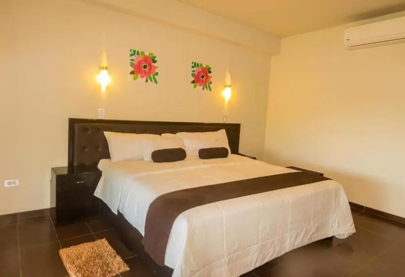 سوئیت سینیور, Urqu Hotel & Boutique