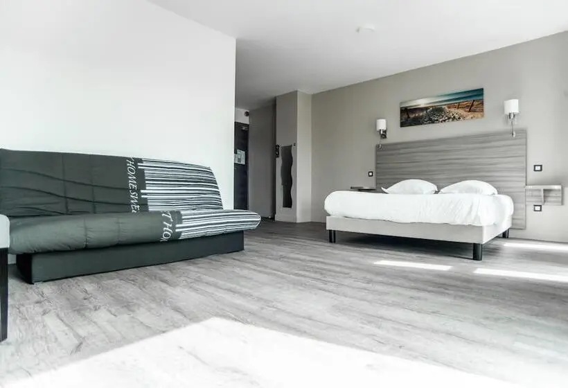 Family Room, Les Galets