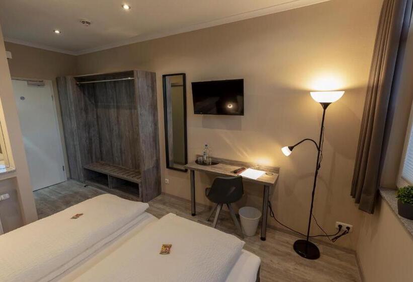 חדר סטנדרט, Mey