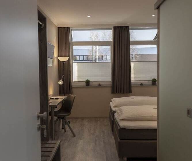 חדר סטנדרט, Mey