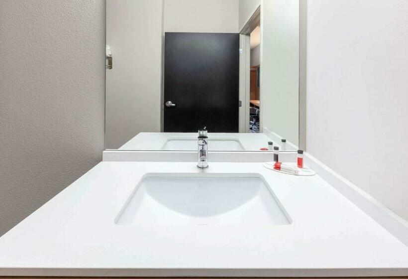 带大床的复式套间, Microtel Inn & Suites By Wyndham College Station