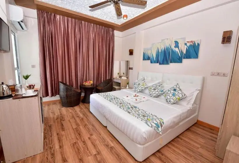 اتاق استاندارد سه نفره, Vilu Thari Inn Maldives