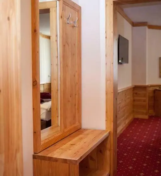 اتاق استاندارد با دسترسی به اسپا, Baron Spa Hotel Museum Yaremche