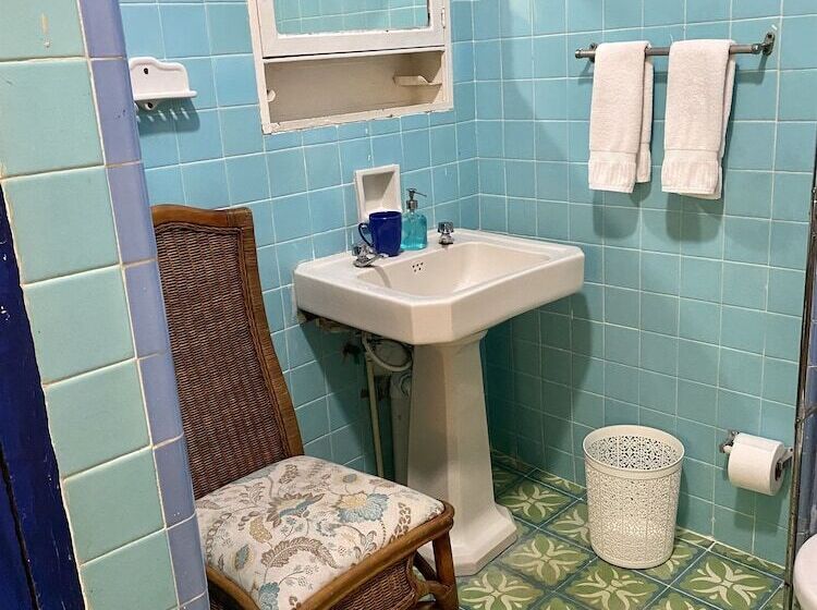 חדר דלוקס, Campito Loving