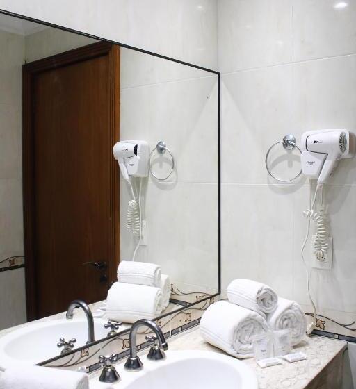 اتاق استاندارد, Acrópolis