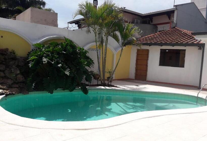 اتاق استاندارد سه نفره, Casa Jardin