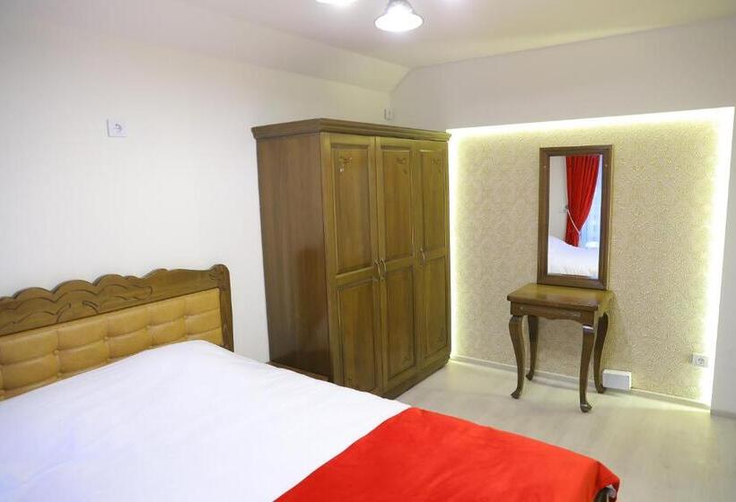 발코니 디럭스 룸, Pensiunea Magnolia