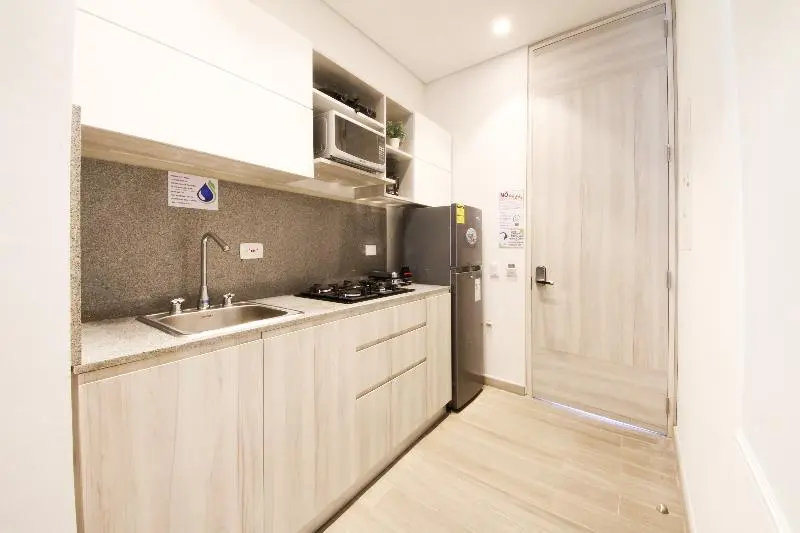 スーペリアの４人部屋, Azure Lofts & Pool