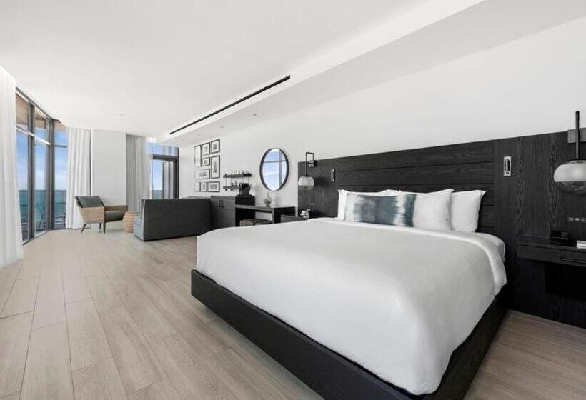 Deluxe Suite Sea View, Wave Resort