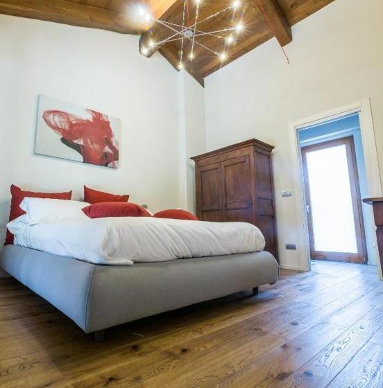 اتاق لوکس, In Viridi