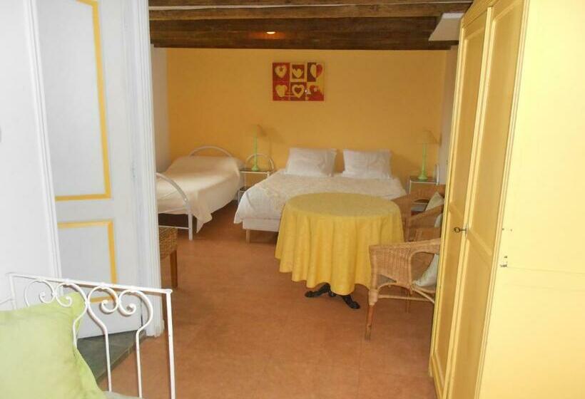 Номер Стандарт Трехместный, La Grange