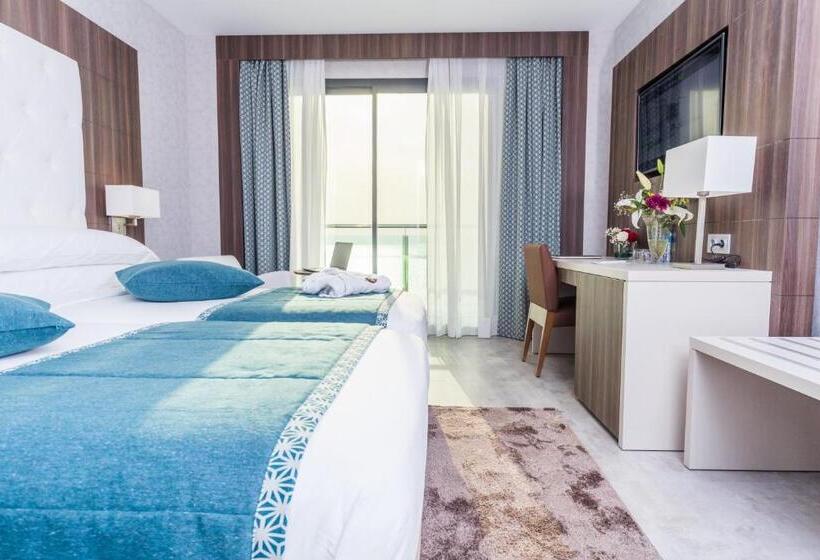اتاق استاندارد با چشم‌انداز, Az Hotel Montana