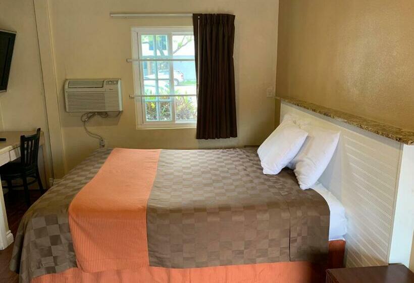 スタンダードルーム, Sunlight Motel Long Beach