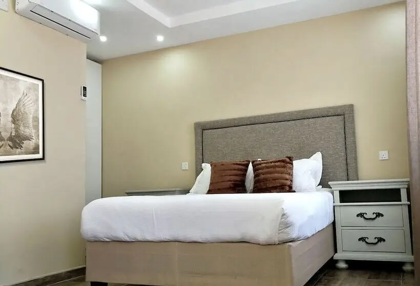 اتاق لوکس, Bradley Gardens Lodge