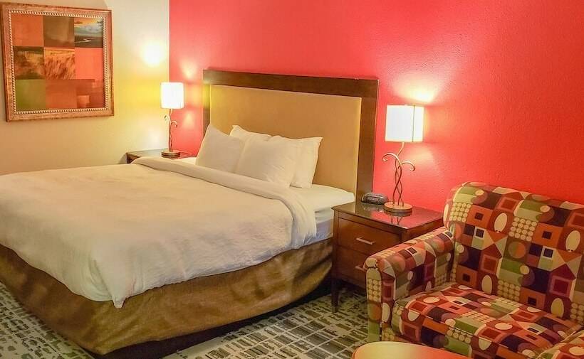 Люкс, American Inn And Suites Ferndale