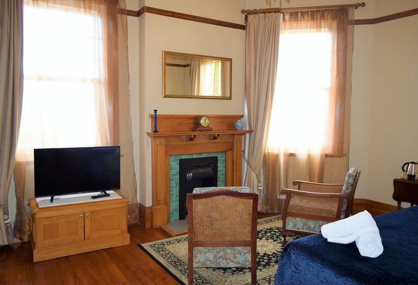 デラックスルーム, Left Bank