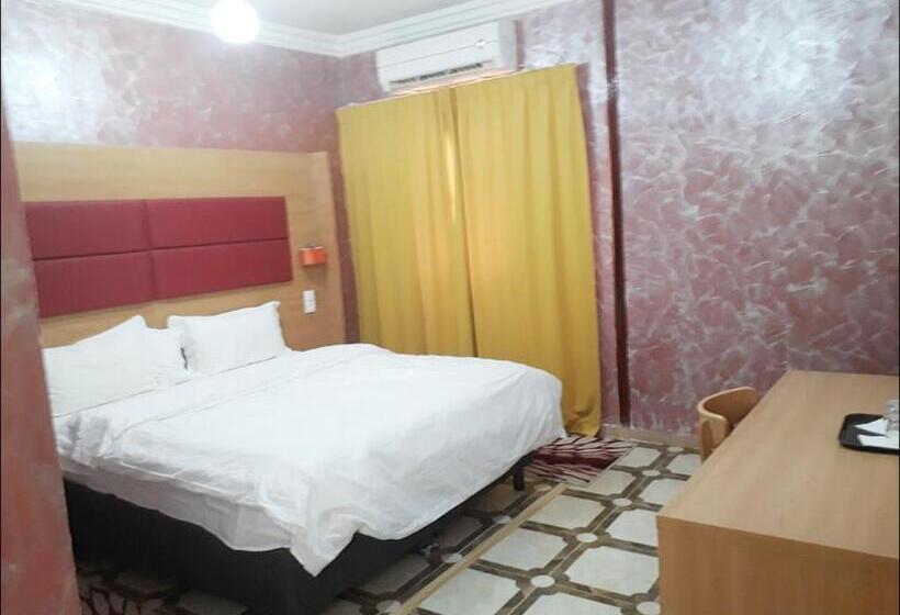 اتاق استاندارد, Takialt