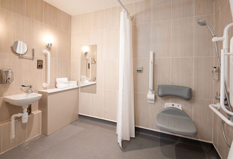 غرفة قياسية لذوى الاحتياجات الخاصة, The Commissioners Quay Inn   The Inn Collection Group