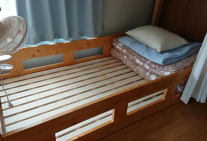 이코노이 4인룸, Guest House Minna No Ie