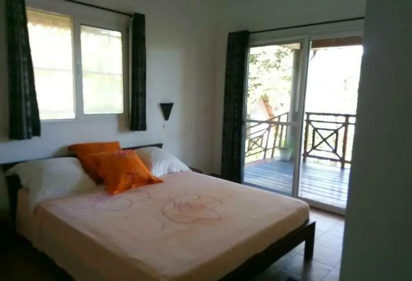 اتاق استاندارد با چشمانداز باغ, Zara Village