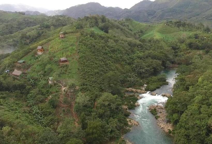 اتاق خانوادگی با چشمانداز کوه, Ch'i Bocól Community Hostel