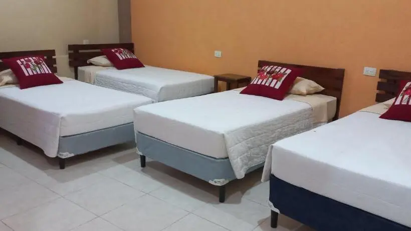 اتاق ساده سه‌ نفره, Casa Josefa