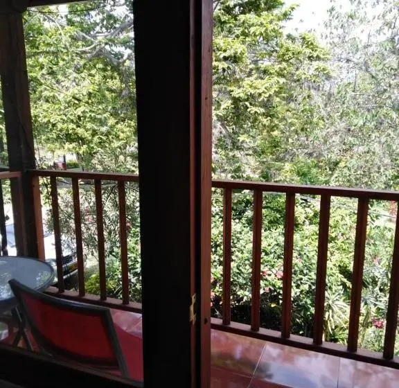 コンフォートトリプルルーム, Hosteria Campestre San Fermin