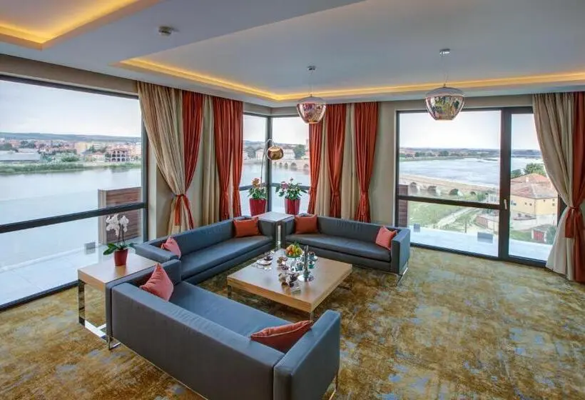 Deluxe Suite King Bed, Merit Grand Mosta Spa Hotel & Casino