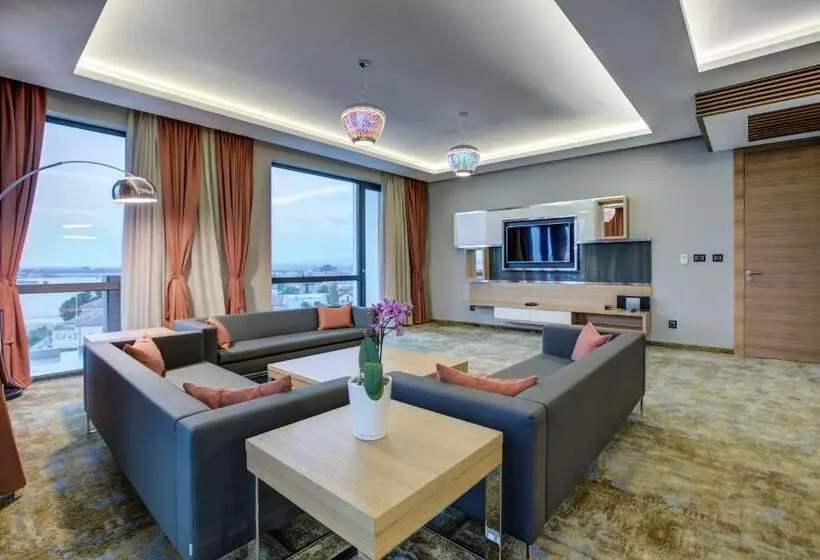 Deluxe Suite King Bed, Merit Grand Mosta Spa Hotel & Casino