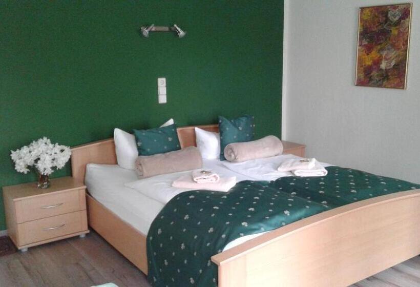 חדר משפחתי, Gaststätte & Pension Jägerwäldchen