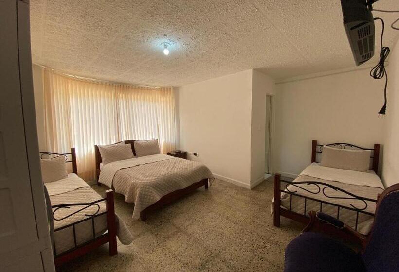 スタンダードトリプルルーム, Bed And Breakfast Campestre El Estoril