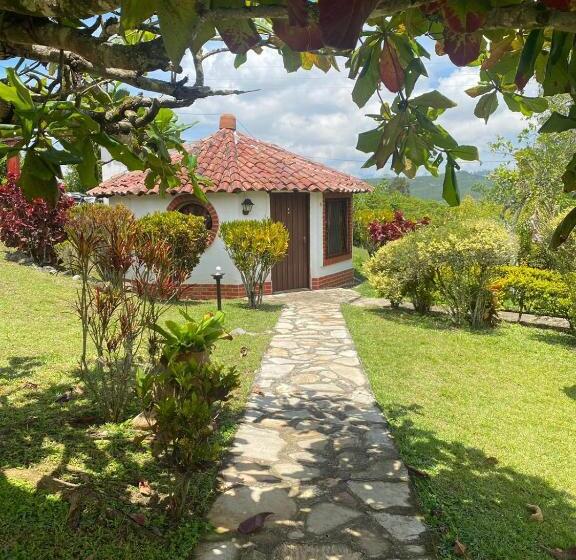 디럭스 스위트, Campestre La Loma Curiti