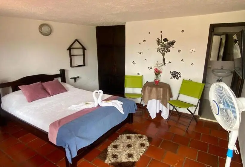 スタンダードルーム, Campestre La Loma Curiti